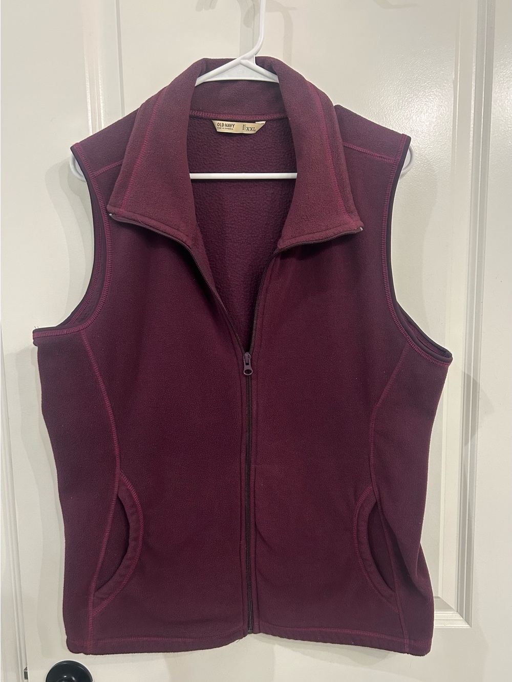 Old Navy Women's Burgundy Fleece Vest - Zip Front